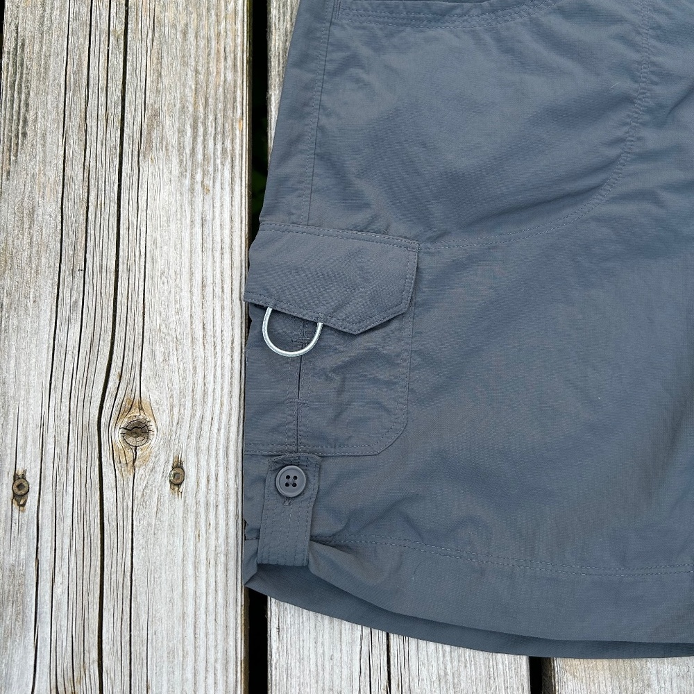 Mountain Hardwear⎪Grey Athletic Shorts - Picture 4 of 8